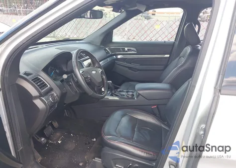 2018 Ford Explorer Sport z USA, uszkodzony, nr VIN 1FM5K8GT4JGA36440